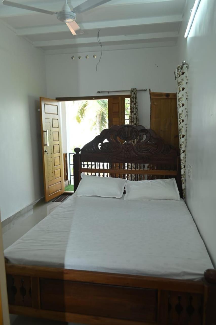 Kayalvarath Paradise Apartment Mundrothuruth Екстериор снимка